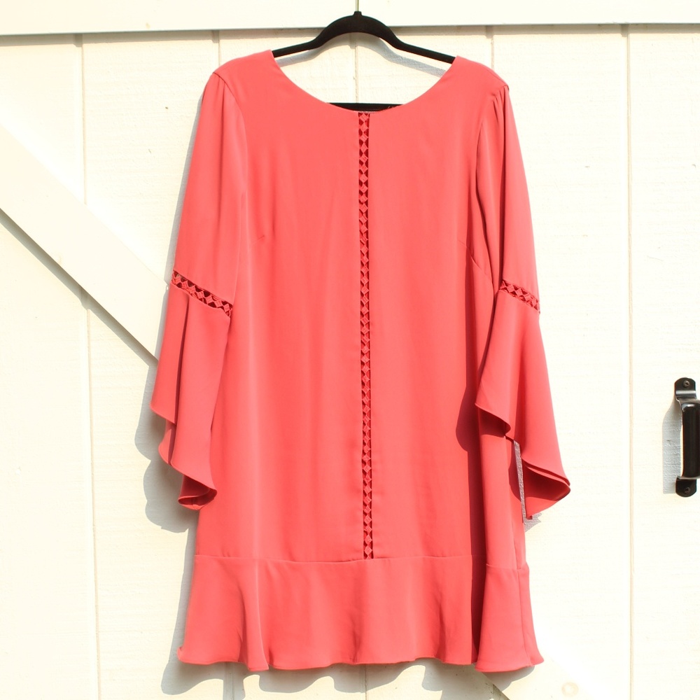 White House Black Market Bell Sleeve Shift Dress